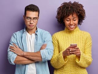 हैप्पी फ्रूट माना जाता है केला, तनाव दूर के लिए अपनी डाइट में जरूर करें शामिल 